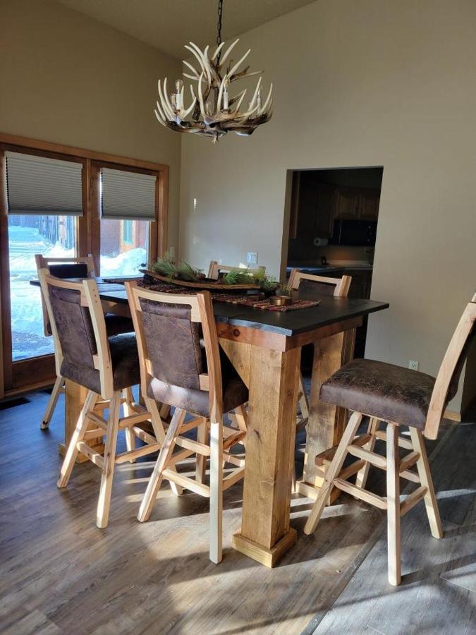 Whitetail Lodge Saint Germain Экстерьер фото